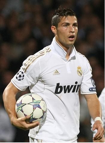 功成身退，阿尔巴、布斯克茨在退役之战中夺得美职联总冠军