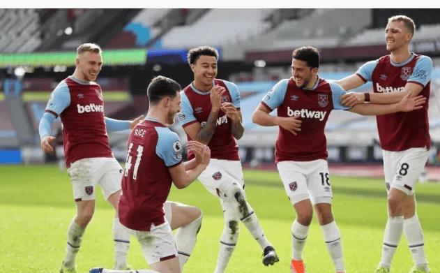 斯普利特谈杨瀚森倒地不起疯狂投诉：裁判没给核实的时间