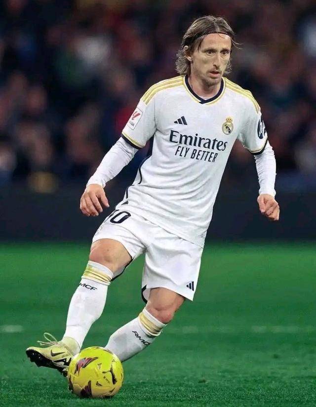 进军美加墨！葡萄牙连续7届晋级世界杯正赛，此前8次参赛2次四强