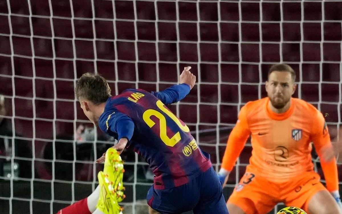 结束全年征程，国安队赛后拉励志标语：明年不服还要再干！